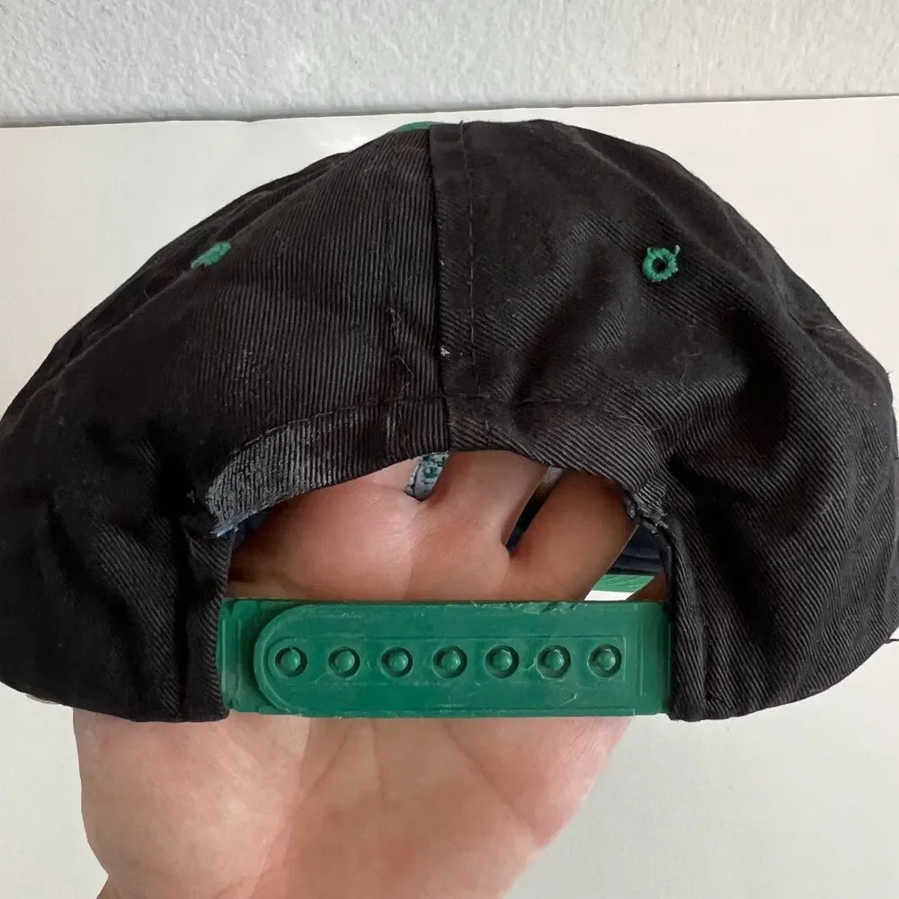BOSTON CELTICS Vintage 90s Kids Green Black Snapback Basketball NBA Cap Hat